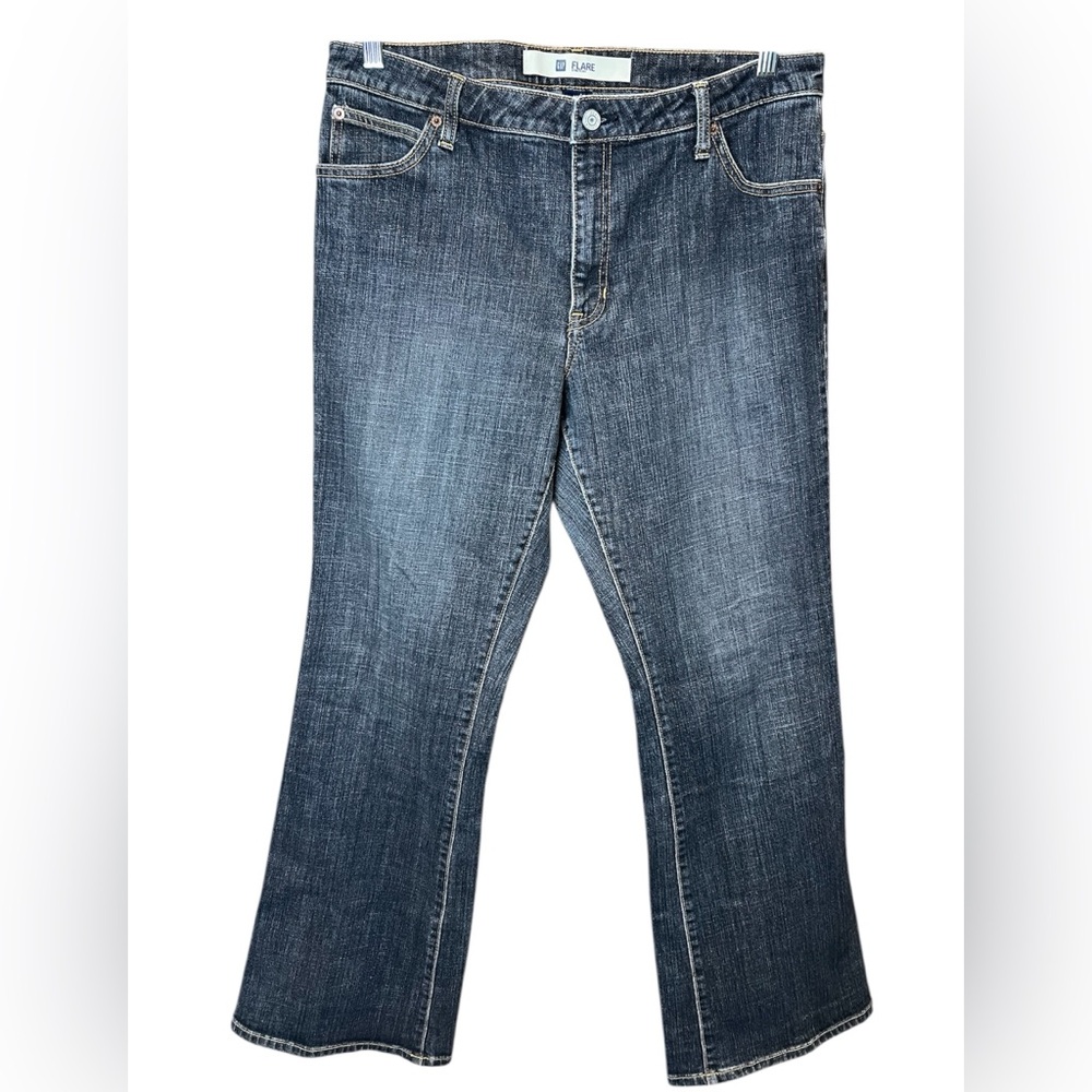 GAP Flare Stretch Jeans - Picture 2 of 9